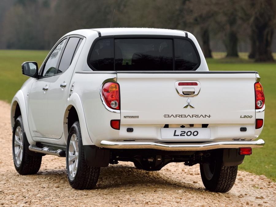  Mitsubishi L200 Barbarian 2014 года  (фото 6 из 17)